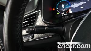 Renault-KoreaSamsung XM3 1.6 E-TECH Inspire 2023 года из Южной Кореи