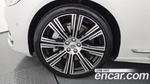 Volvo S90 B6 AWD ULTIMATE Bright 2024 года из Южной Кореи