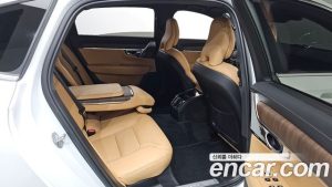 Volvo S90 B6 AWD ULTIMATE Bright 2024 года из Южной Кореи