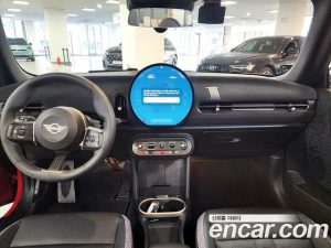 Mini Cooper Convertible CLASSIC 2025 года из Южной Кореи