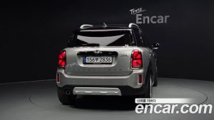 Mini Countryman CLASSIC Plus COMFORT PACK 2023 года из Южной Кореи