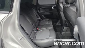 Mini Countryman CLASSIC Plus COMFORT PACK 2023 года из Южной Кореи