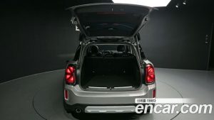Mini Countryman CLASSIC Plus COMFORT PACK 2023 года из Южной Кореи