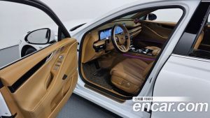 Genesis G80 Бензин 2.5 Turbo 2WD 2025 года из Южной Кореи