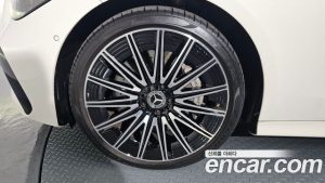 Mercedes-Benz CLE-Class CLE450 4MATIC Cabriolet 2024 года из Южной Кореи