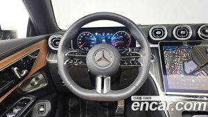 Mercedes-Benz CLE-Class CLE450 4MATIC Cabriolet 2024 года из Южной Кореи