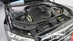 Mercedes-Benz S-Class S500L 4MATIC 2023 года из Южной Кореи