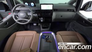 Hyundai Staria 4WD Lounge 9-Seater 2025 года из Южной Кореи