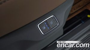 Hyundai Staria 4WD Lounge 9-Seater 2025 года из Южной Кореи