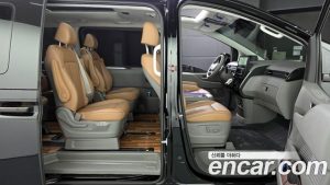 Hyundai Staria 4WD Lounge 9-Seater 2025 года из Южной Кореи