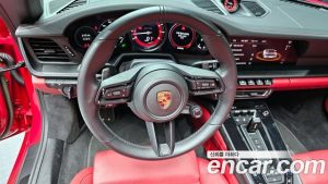 Porsche 911 CARRERA 4 GTS Cabriolet 2022 года из Южной Кореи