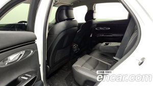 Genesis GV70 2.5T Бензин AWD 2024 года из Южной Кореи