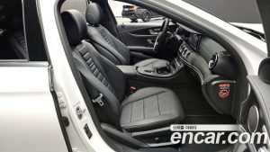 Mercedes-Benz E-Class E250 AMG Line 2023 года из Южной Кореи