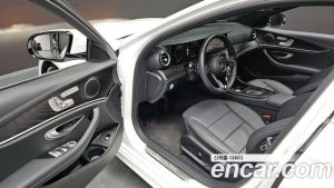 Mercedes-Benz E-Class E250 AMG Line 2023 года из Южной Кореи