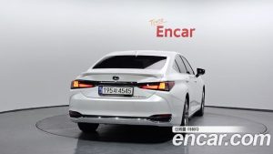 Lexus ES Executive 2025 года из Южной Кореи