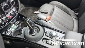 Mini Clubman JCW 2024 года из Южной Кореи