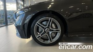 Mercedes-Benz CLS-Class CLS300d 4MATIC 2023 года из Южной Кореи