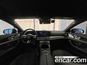 Mercedes-Benz CLS-Class CLS300d 4MATIC 2023 года из Южной Кореи
