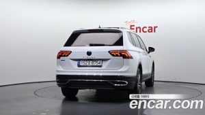 Volkswagen Tiguan 2.0 TSI Prestige 2022 года из Южной Кореи