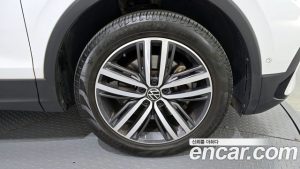 Volkswagen Tiguan 2.0 TSI Prestige 2022 года из Южной Кореи