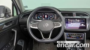 Volkswagen Tiguan 2.0 TSI Prestige 2022 года из Южной Кореи
