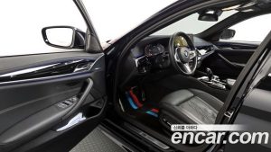 BMW 5-Series 530i xDrive M Sport 2023 года из Южной Кореи