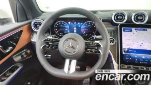 Mercedes-Benz GLC-Class GLC300 4MATIC AMG Line 2025 года из Южной Кореи