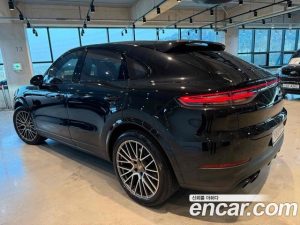 Porsche Cayenne 3.0 Coupe 2023 года из Южной Кореи