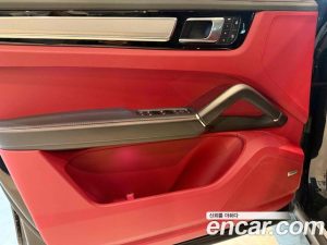 Porsche Cayenne 3.0 Coupe 2023 года из Южной Кореи