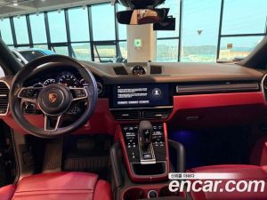 Porsche Cayenne 3.0 Coupe 2023 года из Южной Кореи