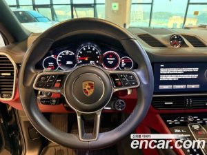 Porsche Cayenne 3.0 Coupe 2023 года из Южной Кореи