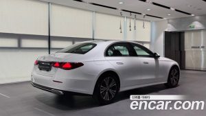Mercedes-Benz E-Class E200 Avantgarde 2025 года из Южной Кореи