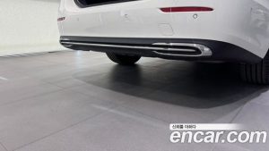 Mercedes-Benz E-Class E200 Avantgarde 2025 года из Южной Кореи