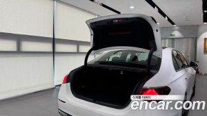 Mercedes-Benz E-Class E200 Avantgarde 2025 года из Южной Кореи