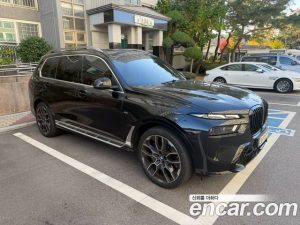 BMW X7 xDrive 40i M Sport 6 2024 года из Южной Кореи