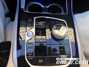 BMW X7 xDrive 40i M Sport 6 2024 года из Южной Кореи
