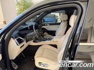 BMW X7 xDrive 40i M Sport 6 2024 года из Южной Кореи