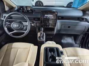 Hyundai Staria Tourer 9-Seater 2025 года из Южной Кореи