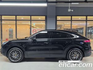 Porsche Cayenne 3.0 Coupe 2023 года из Южной Кореи