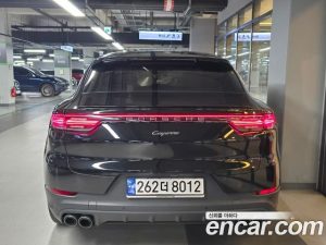 Porsche Cayenne 3.0 Coupe 2023 года из Южной Кореи