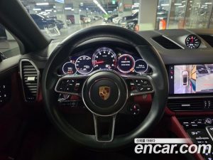 Porsche Cayenne 3.0 Coupe 2023 года из Южной Кореи