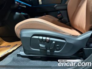 Mini Countryman ALL4 SE Favoured 2025 года из Южной Кореи