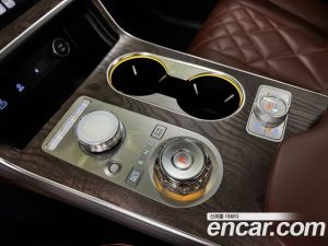 Genesis GV80 2.5T Бензин AWD 2024 года из Южной Кореи