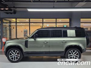 Land Rover Defender 110 P400 X 2024 года из Южной Кореи
