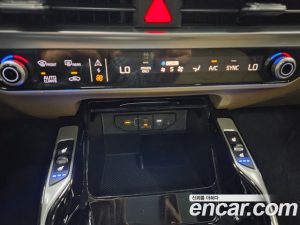 Kia Sorento HEV 1.6 2WD 2024 года из Южной Кореи