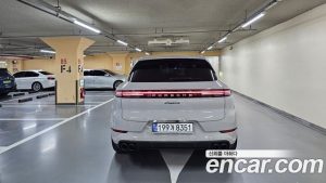 Porsche Cayenne 3.0 2024 года из Южной Кореи