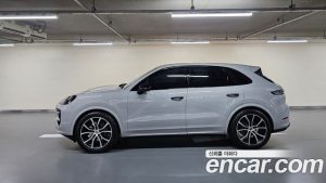 Porsche Cayenne 3.0 2024 года из Южной Кореи
