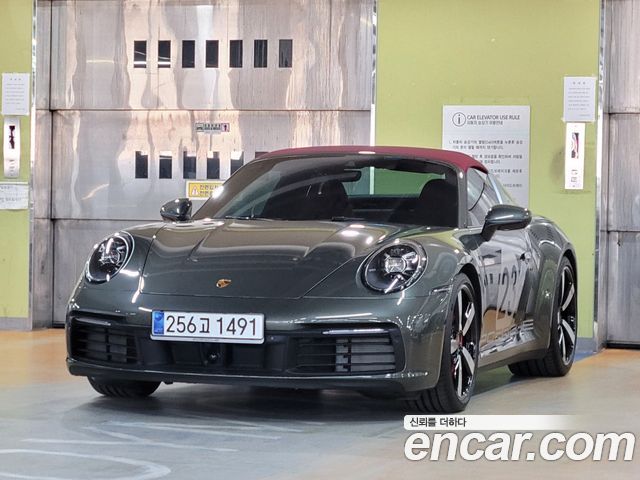 Porsche 911 TARGA 4S 2024 года из Кореи