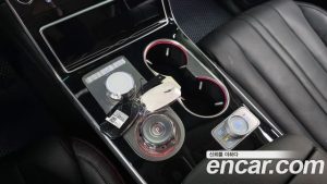 Genesis GV80 2.5T Бензин 2WD 2024 года из Южной Кореи