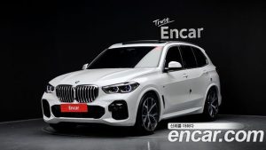 BMW X5 xDrive 40i M Sport 2023 года из Южной Кореи
